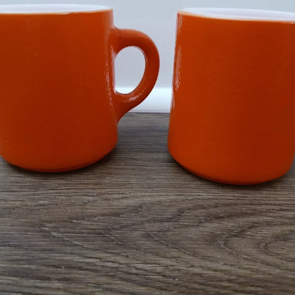 2 Vintage‎ Hazel Atlas Orange Peel Textured Painted Milk Glass Cup Mug Stackable